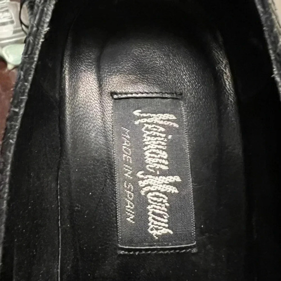 Neiman Marcus Black Animal Skin Heels —-Size 10 N - Picture 2 of 6